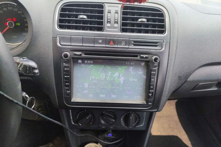 Used Volkswagen Polo 2014 1.4L Automatic Comfort Edition