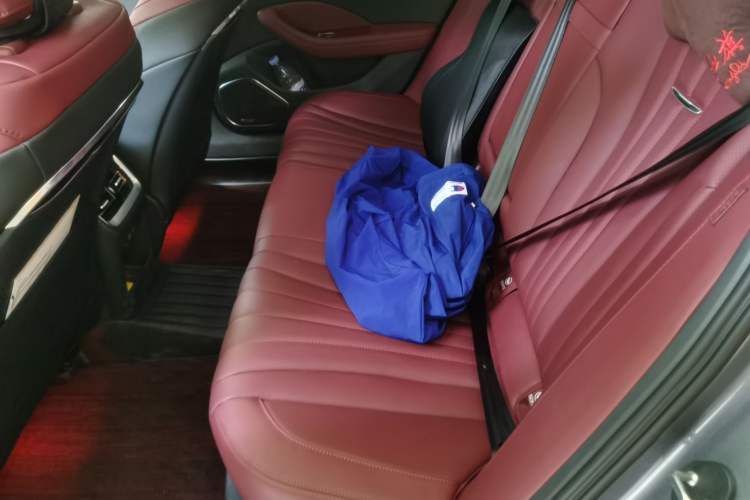 Used Hongqi H5 2023 2.0T Automatic Smart Connect Flagship Edition