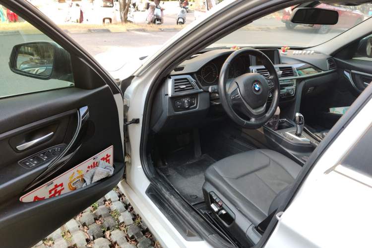 Used BMW 3 Series 2017 318Li Fashion Model