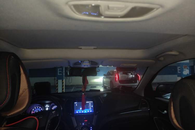 Used Hyundai Santa Fe 2013 2.4L Automatic 2WD Comfort Edition
