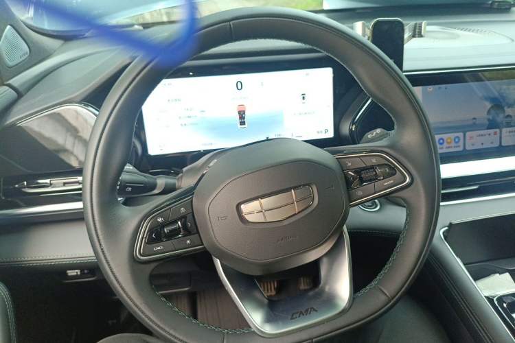 Used Geely Auto Monjaro L 2025 Dongfang Yao 2.0TD Automatic Lanxing Edition
