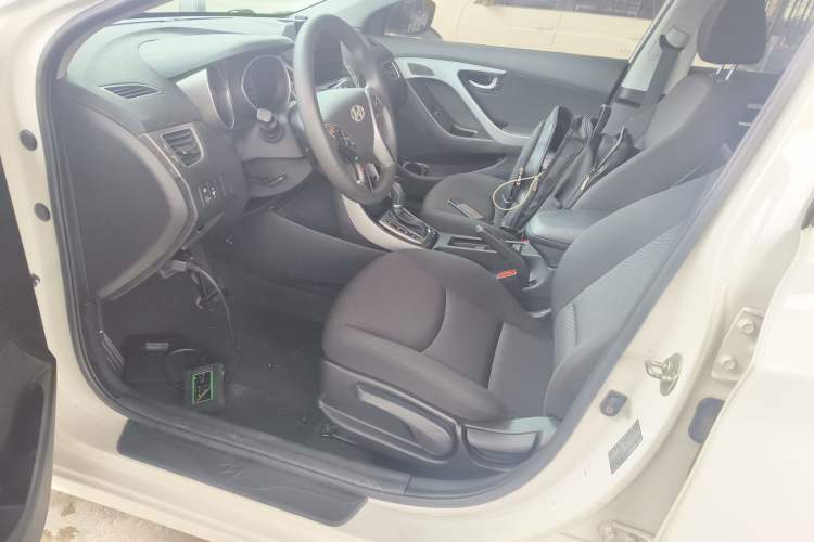 Used Hyundai Elantra (5th Generation / Langdong) 2015 1.6L Automatic Leading Model Left Front Seat