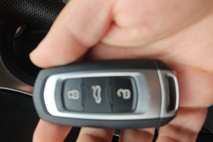 Used Geely Auto Emgrand GS 2017 Elegant Edition 1.3T Automatic Smart Connectivity Model