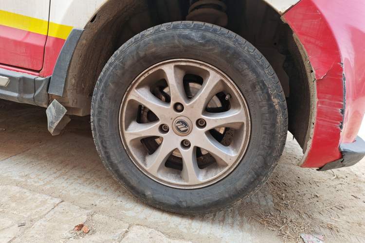 Used Lifan Auto Letu 2015 1.5L S Comfort Version Right Front Wheel Hub