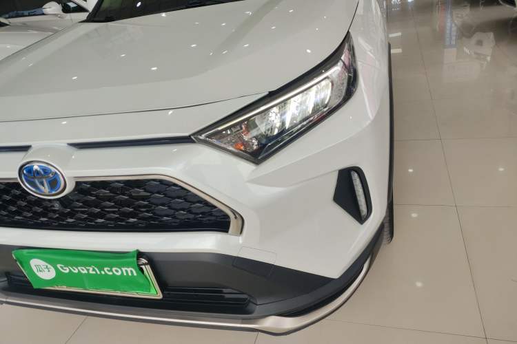 Used Toyota RAV4 Rongfang Plug-in Hybrid 2021 2.5L Two-Wheel Drive Elite Pro Left Front Headlight