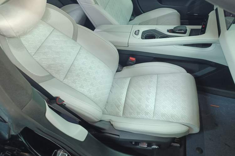 Used Zeekr 001 2024 ME Edition 100 kWh All-Wheel Drive