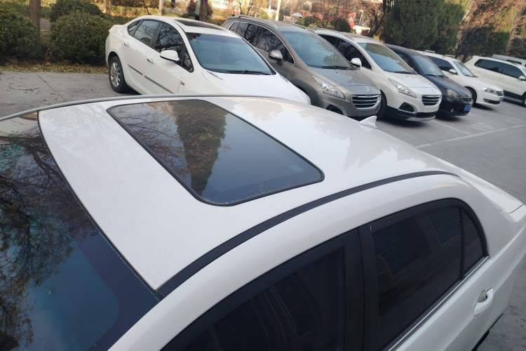 Used BYD Surui 2014 1.5L Automatic Luxury Model
