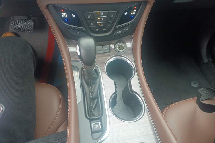 Used Buick Envision 2017 28T Four-Wheel Drive Elite Model