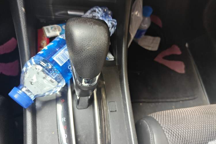 Used Honda Jade 2013 1.8L automatic Comfort version 5 seats