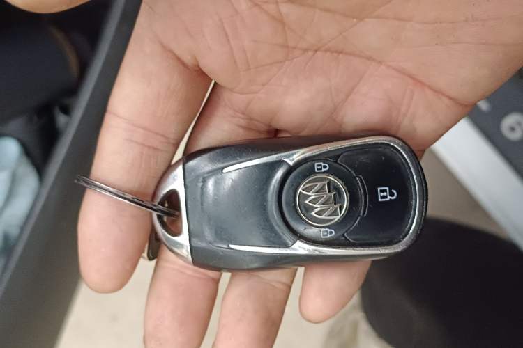 Used Buick GL6 2018 18T 6-Seater Prestige Model