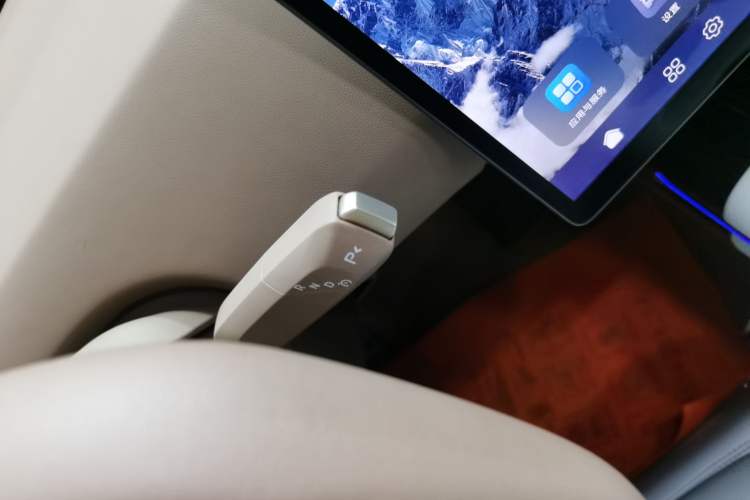 Used Avatr 07 2024 Pro+ All-Electric Version Gear Lever