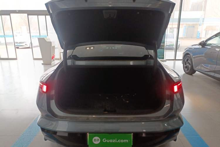 Used Lynk & Co Z10 2025 95 kWh 702 km All-Wheel Drive Intelligent Driving Ultra
