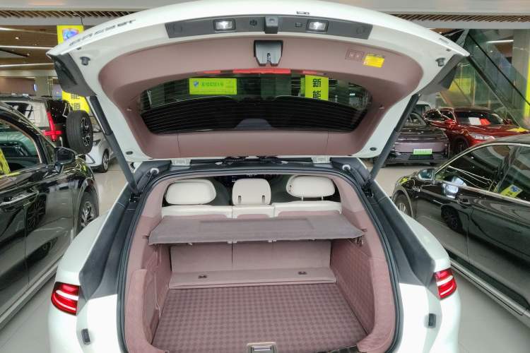 Used Denza Z9GT 2024 630 All-Wheel Drive Max Edition