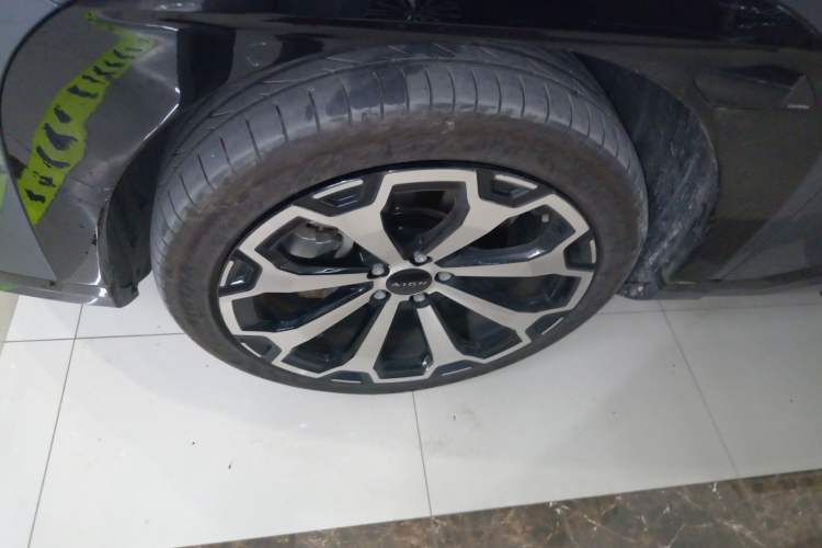 Used AION V 2024 Aion Tyrannosaurus 650 LiDAR Edition
