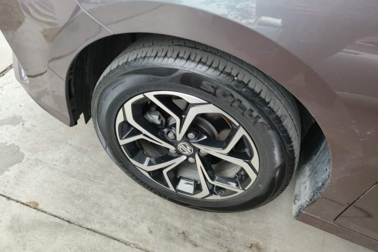 Used MG 5 2021 Revised Version 180 DVVT CVT Youth Luxury Edition
