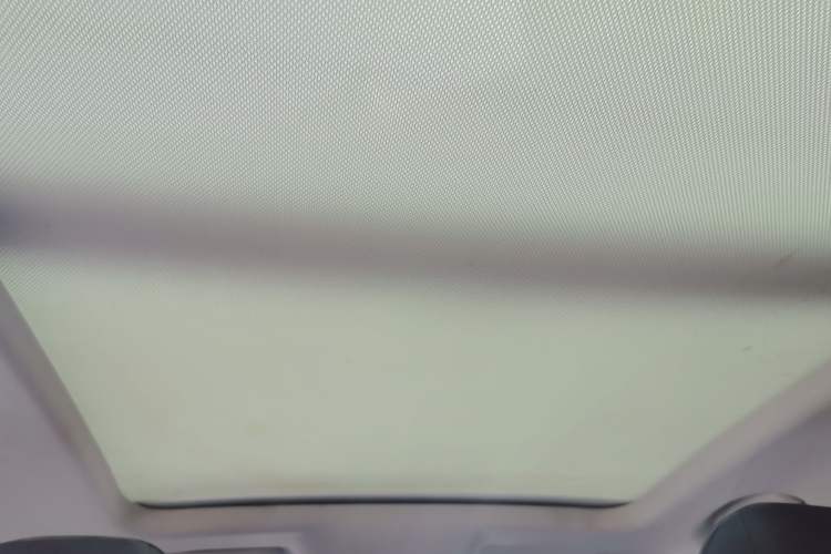 Used Roewe RX3 2020 1.6L Manual 4G Connect Super-Fresh Elite Edition