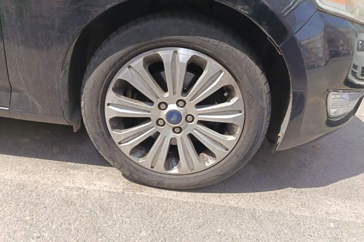 Used Ford Mondeo 2010 2.3L Luxury Version