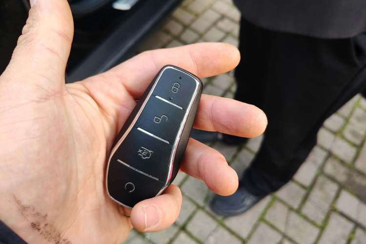 Used BYD Han 2023 EV Champion Edition 605KM Front-Drive Premium Model
