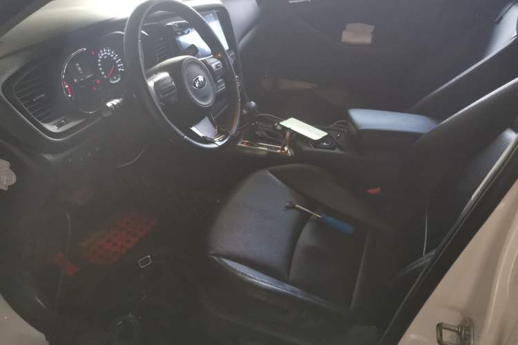 Used Kia K5 2015 2.0L Automatic GLS Left Front Seat