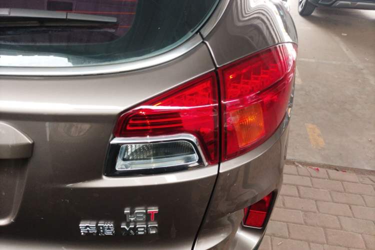 Used Bestune X80 2016 1.8T Automatic Luxury Model
