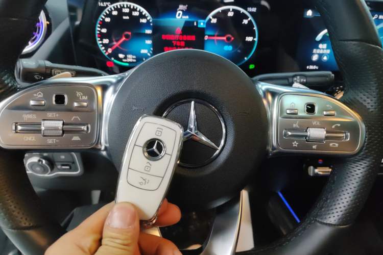 Used Mercedes-Benz EQA 2022 EQA 300 4MATIC Launch Edition
