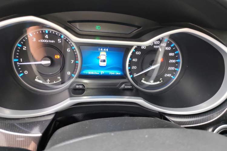 Used Geely Auto Emgrand 2017 Sedan Million Edition 1.5L CVT Upward Version Instrument Cluster
