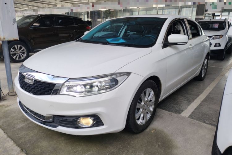 Used Qoros 3 2016 Hatchback 1.6L Automatic Zhiyue Model