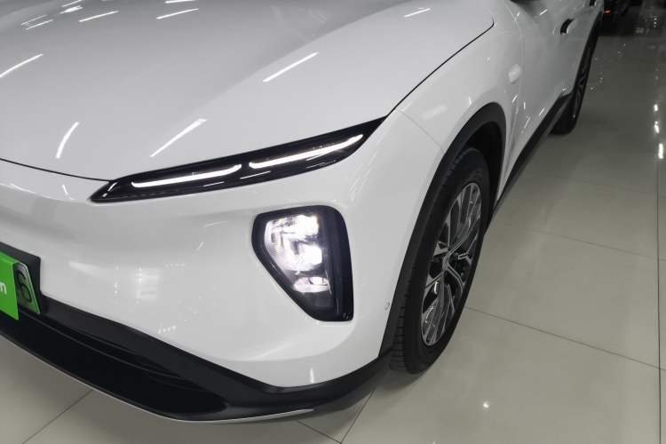 Used Nio ES6 2024 75 kWh Left Front Headlight