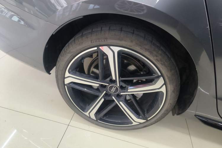 Used Audi A4L 2024 40 TFSI Luxury Dynamic Edition Exterior 5