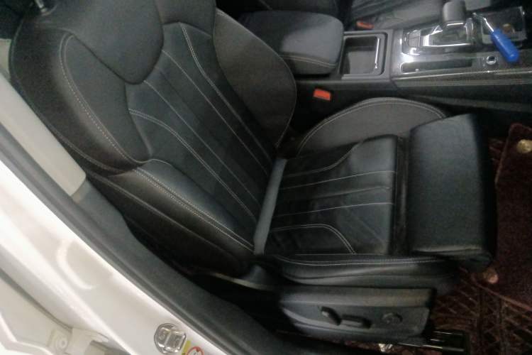 Used Audi Q5L 2022 40T Fashionable and Dynamic Model