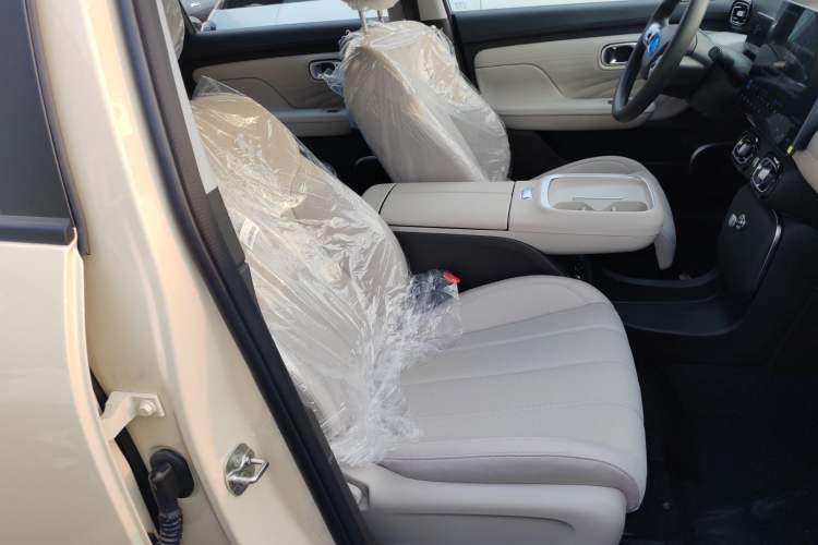 Used AION UT 2025 330 Starlight Edition Right Front Seat