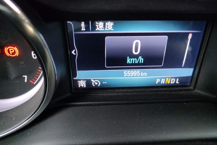 Used Buick Envision 2020 20T Two-Wheel Drive Elite Version Odometer Close Up