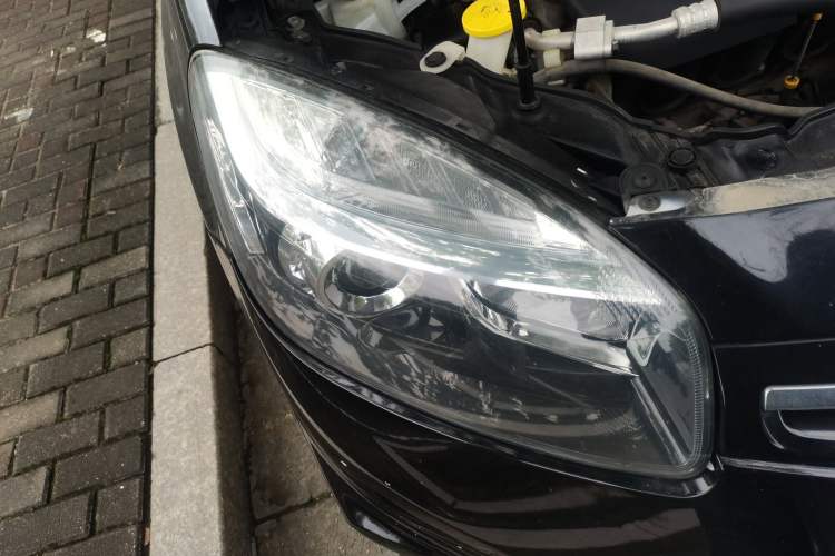 Used Renault Koleos 2014 Revised Version 2.0L Two-Wheel Drive Fashion Edition
