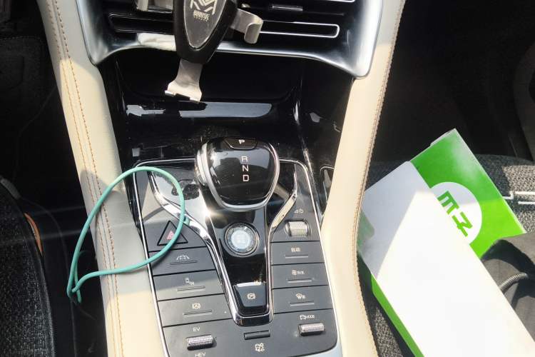 Used BYD Song PLUS New Energy 2021 DM-i 110KM Flagship PLUS Gear Lever