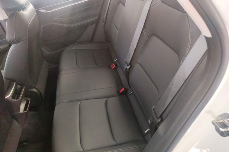 Used Geely Auto Emgrand 2026 Model 4th Generation 4 Millionth Anniversary Edition 1.5L Manual Overdrive Edition
