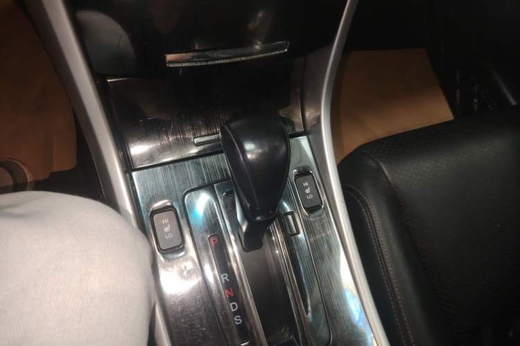 Used Honda Accord 2016 2.4L Comfort Edition Gear Lever