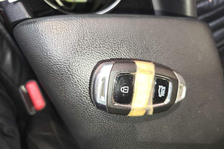 Used Hyundai Elantra 2022 1.5L CVT 20th Anniversary Edition Vehicle Key