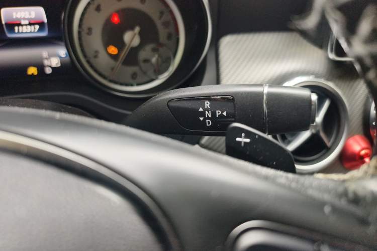 Used Mercedes-Benz GLA 2016 GLA 200 Fashion Model Gear Lever