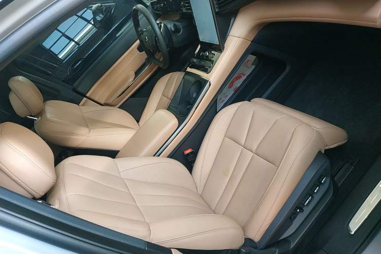 Used Nio ES8 2020 450 km Range 6-Seater Version