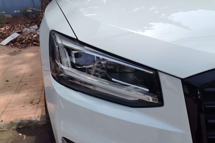 Used Audi Q2L 2018 35 TFSI Launch Exclusive Edition China V Right Front Headlight