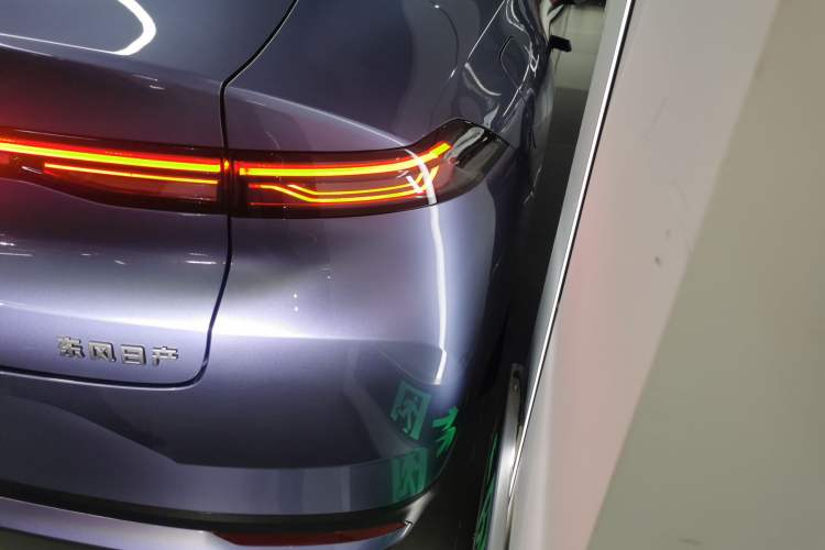 Used Nissan N6 2026 Model 180 Max Right Rear Taillight