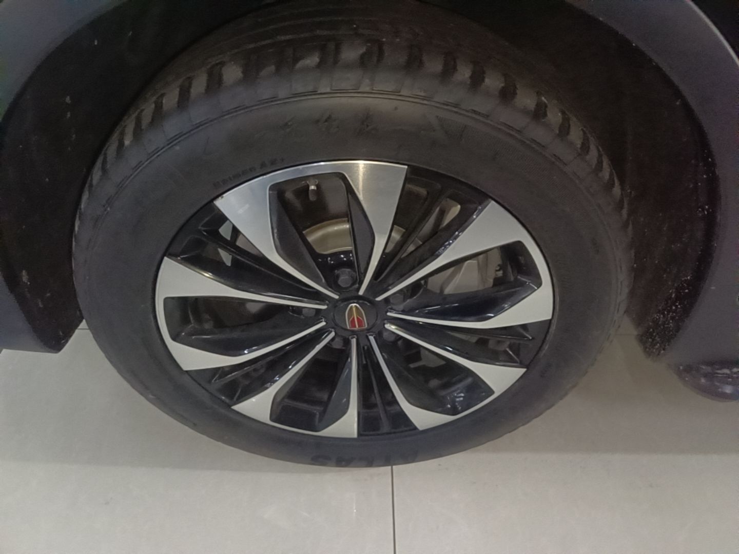 Hongqi HS7 2022 2.0T DCT Two-Wheel Drive Smart Connect Flagship Edition Five Seats - Chinese Trim Xiang — снимка 10