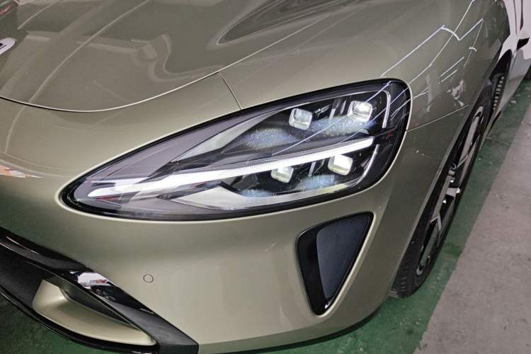 Used Xiaomi Auto SU7 2024 Rear-Drive Long-Range Intelligent Driving Version Left Front Headlight