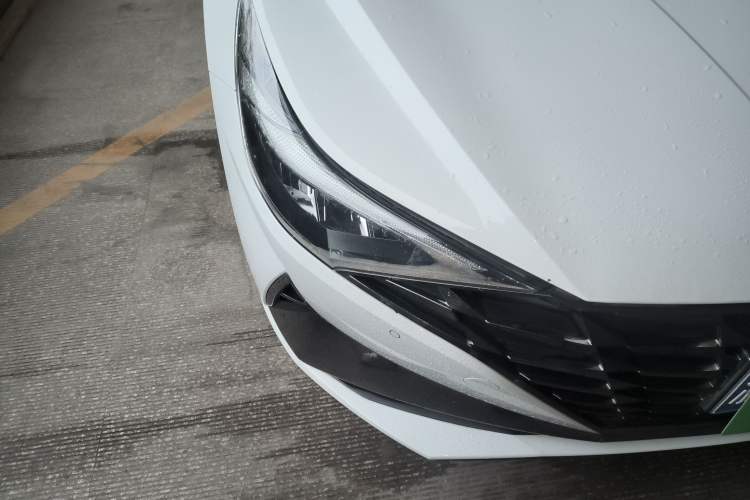 Used Hyundai Elantra 2021 1.5L CVT LUX Prestige Edition
