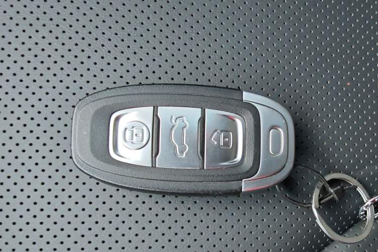 Used Hongqi E-QM5 2024 500km Range Edition
