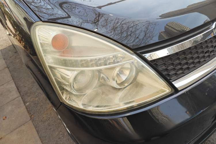 Used GAC Gonow Starry 2014 1.5L Luxury Model Right Front Headlight