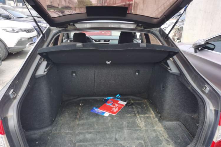 Used Skoda Octavia 2015 1.6L Manual Eado Edition