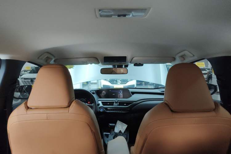 Used Lexus UX 2020 260h Explore-Cool Edition Headliner