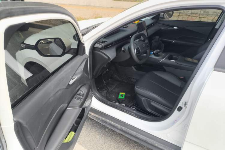 Used CHANGAN Eado DD 2023 Blue Whale NE 1.5T GDI DCT Luxury Edition Driver Seat