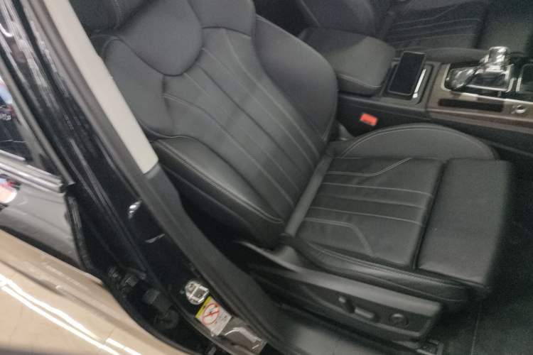 Used Audi Q5L 2022 Updated 45T Luxury Dynamic Version
